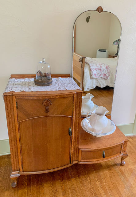 Main House, Room 202, photo 5