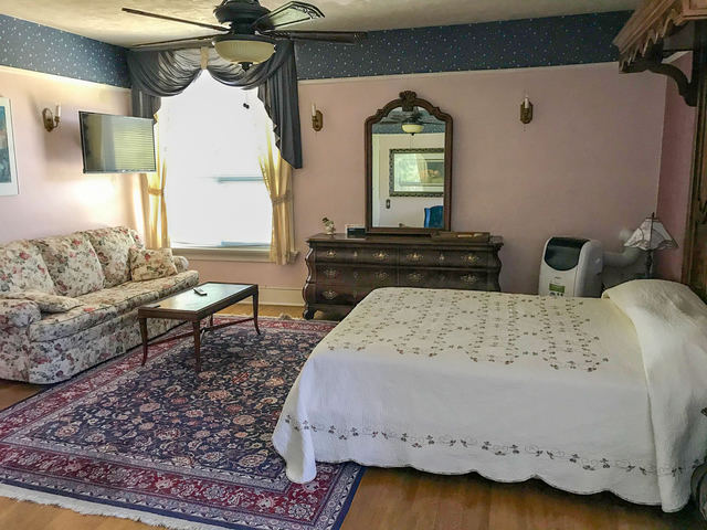 Main House, Room 204